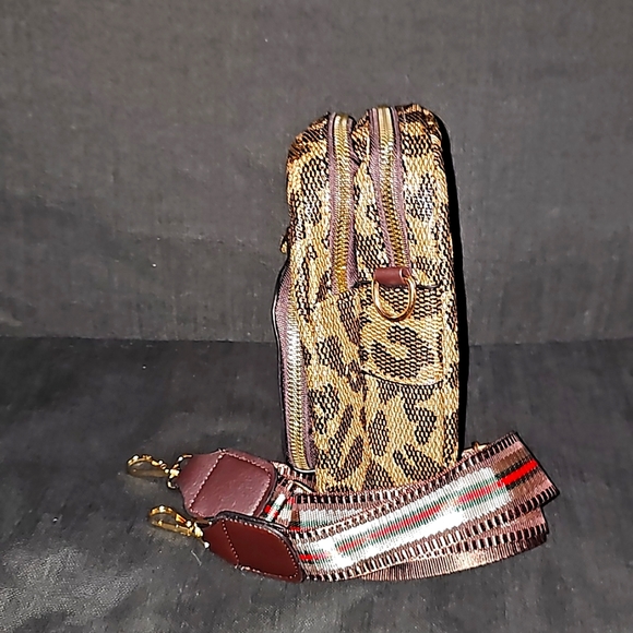 Leopard print Teddy Bear mini shoulder/crossbody bag - Picture 3 of 4